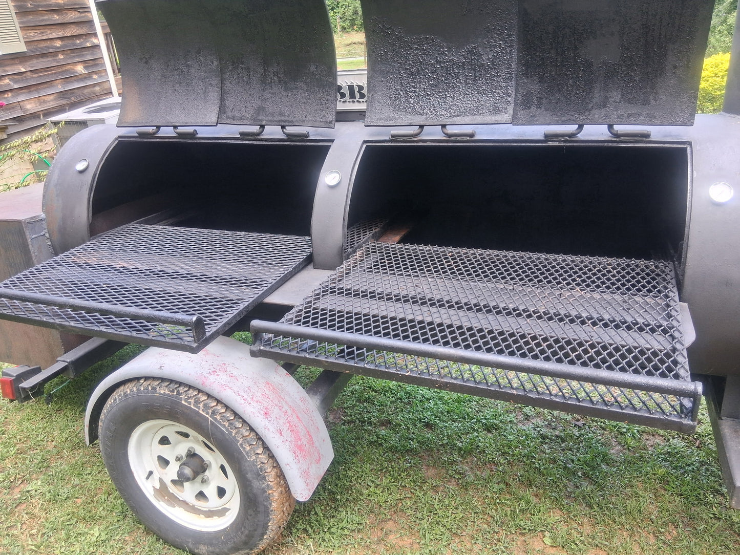 Large 2 Chamber Offset Smoker on Trailer - Weekend Rental